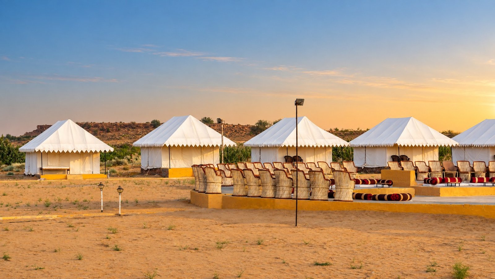 Jaisalmer camps near the dunes